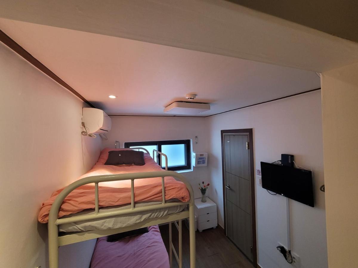 Olive Hostel Myeongdong Seoul Exterior photo