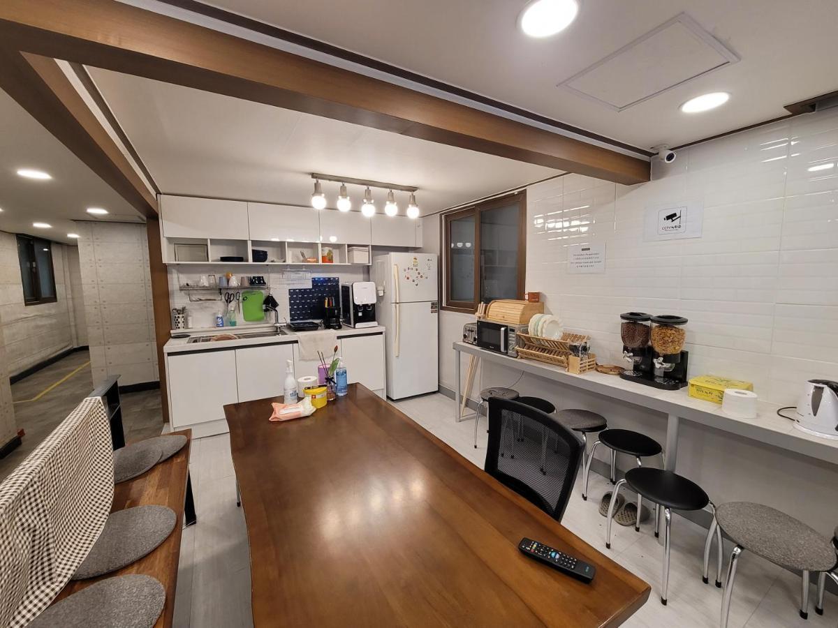Olive Hostel Myeongdong Seoul Exterior photo