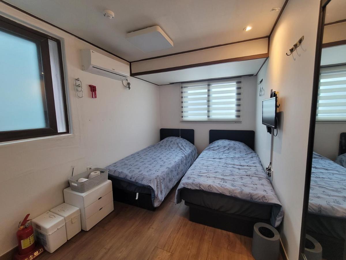 Olive Hostel Myeongdong Seoul Exterior photo
