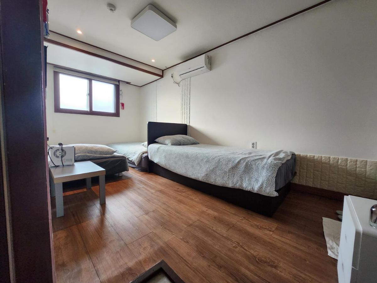 Olive Hostel Myeongdong Seoul Exterior photo