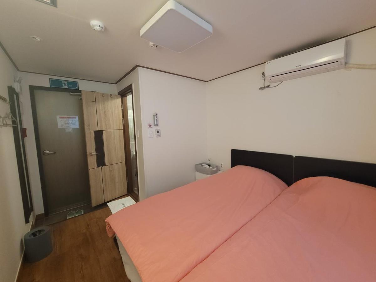 Olive Hostel Myeongdong Seoul Exterior photo